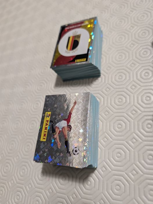 Troco e vendo cromos Panini