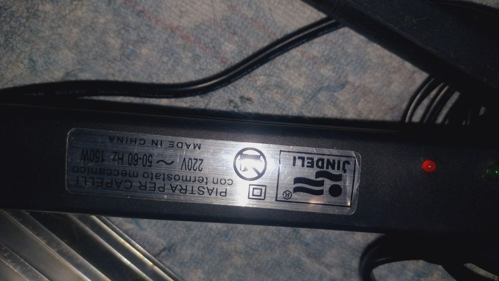 Утюжок  для волос