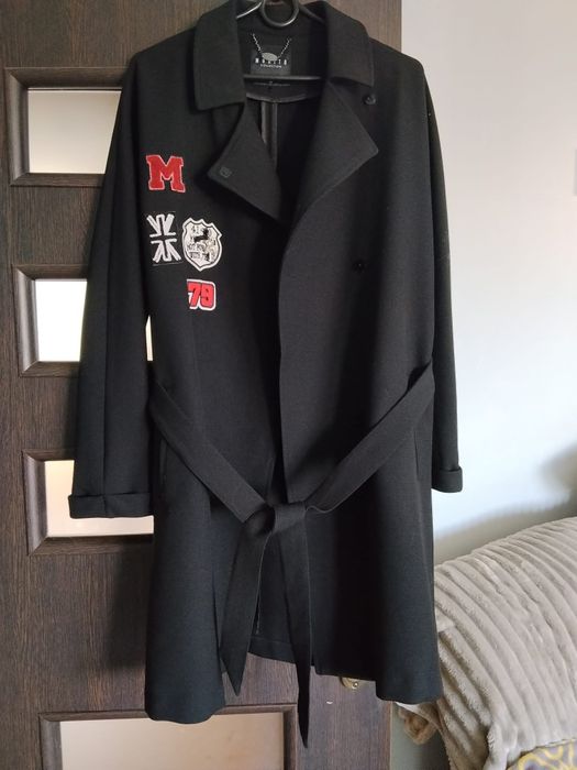 Płaszczyk czarny Mohito