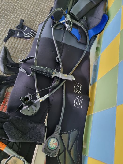 Material de mergulho como novo