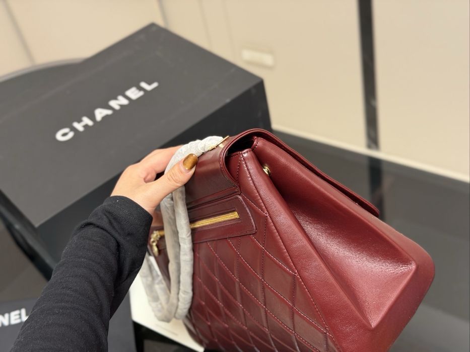 Chanel Pharrell сумка женская бордовая  кожаная оригинал