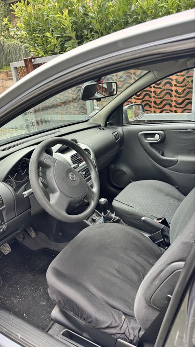 Opel corsa a gasolina