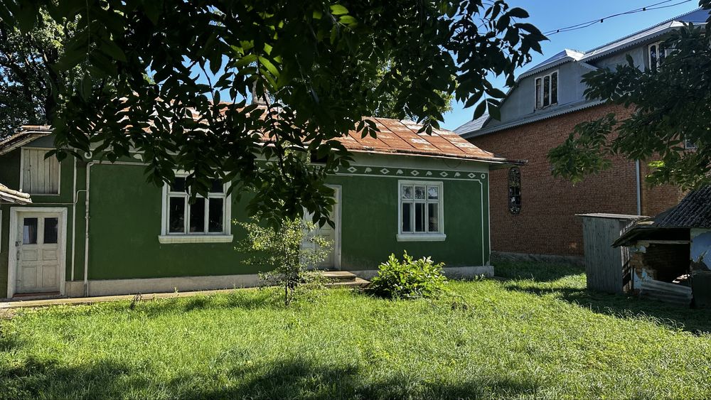 Продається земельна ділянка ,продається будинок