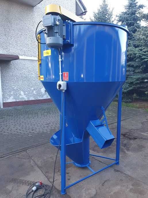 Śrutownik ssąco-tłoczący 7,5kw Nowy rozdrabniacz bijakowy mieszalnik