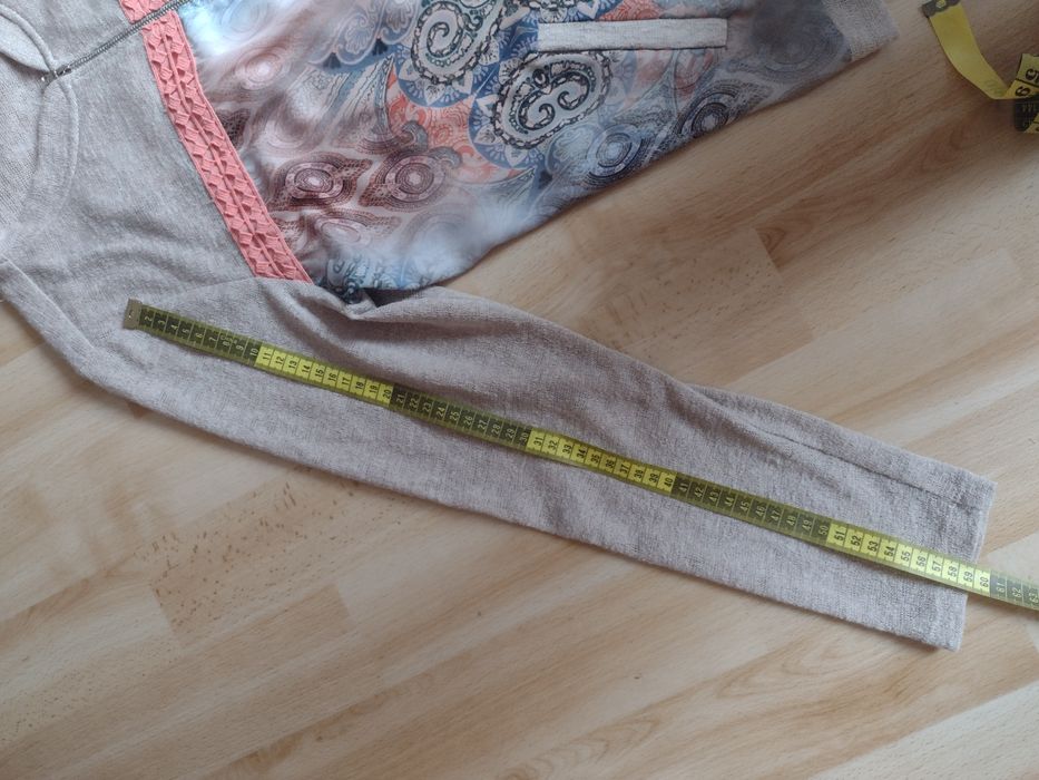 Sweterek/bluzka na suwak