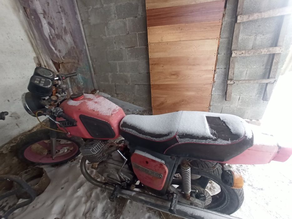 Продається Suzuki RF 600 та ИЖ Юпитер 5