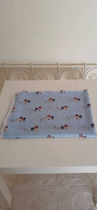 Fine fabric scrap, new64585098934659120