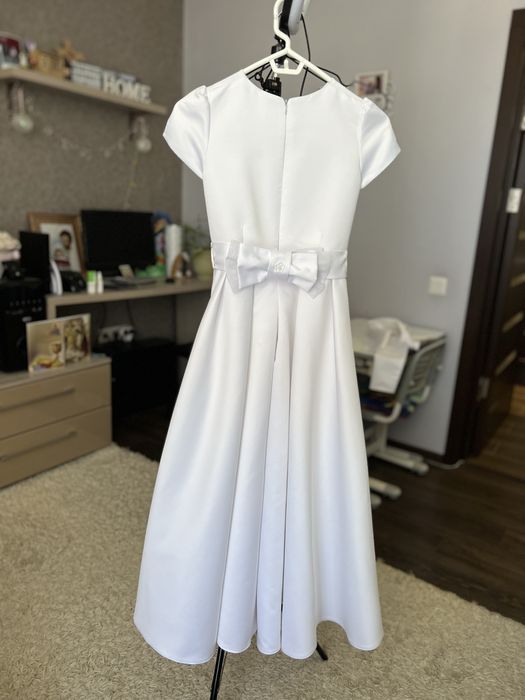 Плаття сукня на перше причастя розмір 134-140, сумочка, болеро, рукавички