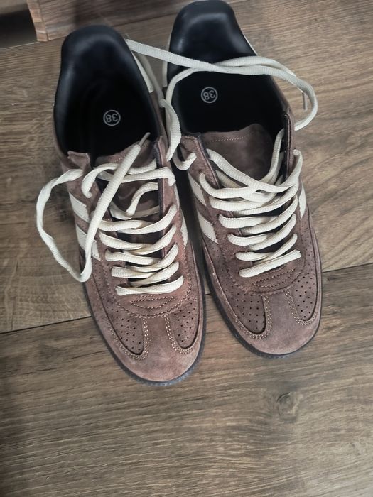 Buty damskie  sportowe