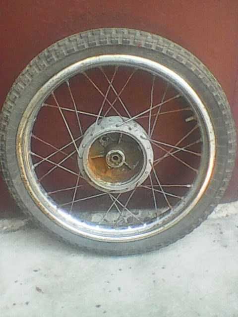 Продам колесо мопед Карпаты на тачку.