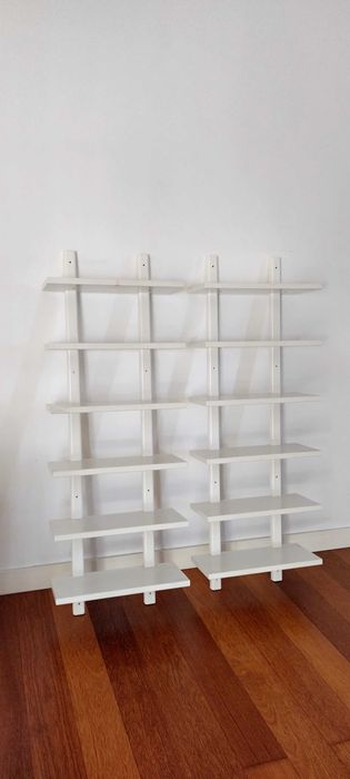Estante de fixar à parede