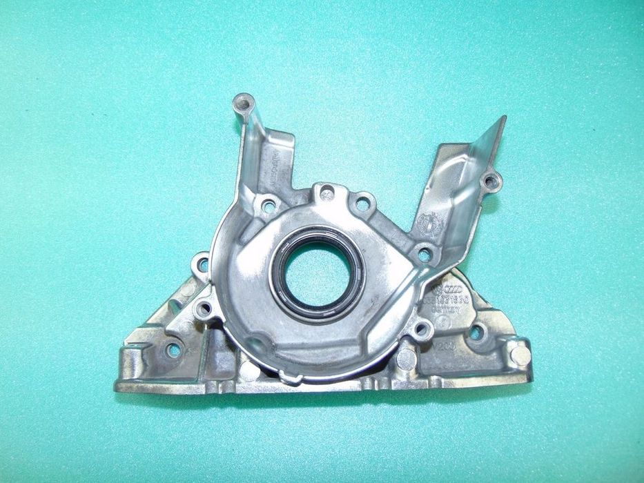 obudowa uszczelniacza wału 1,9 2,0 tdi 038103153d