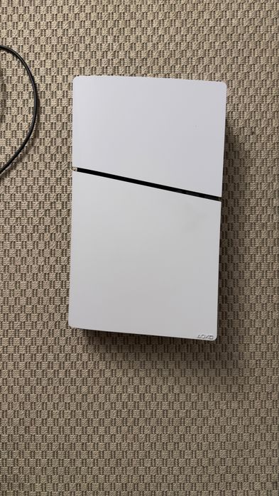 Ps5 slim 1tb + dois comandos