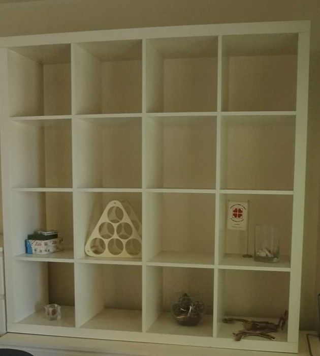 Estante de Livros em Portimão