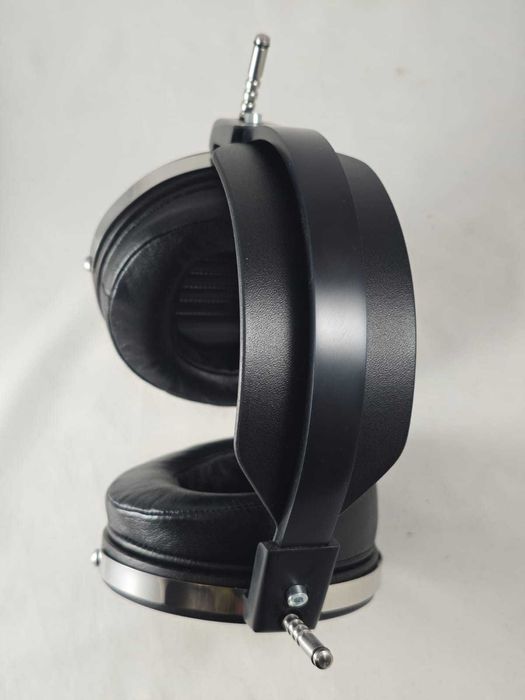 Планарні навушники Sash Tres SE – аудіофільський рівень звуку