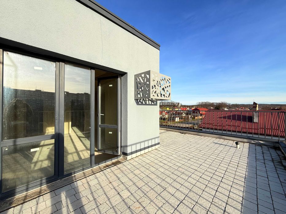 Продаж квартири 56.4 м² у вже зданову будинку (бічна Шевченка) власник