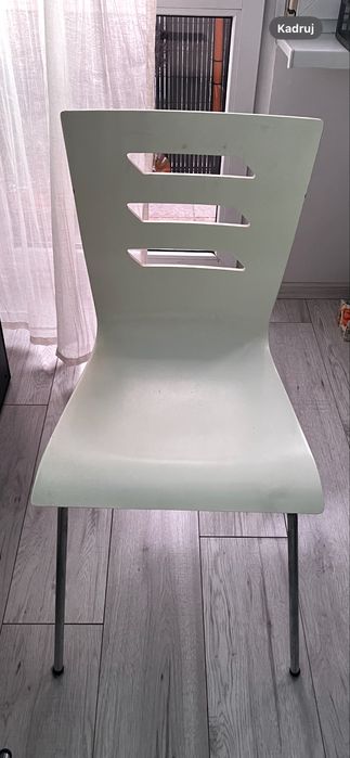 4 krzesła do sprzedania cena za 4szt halmar k155