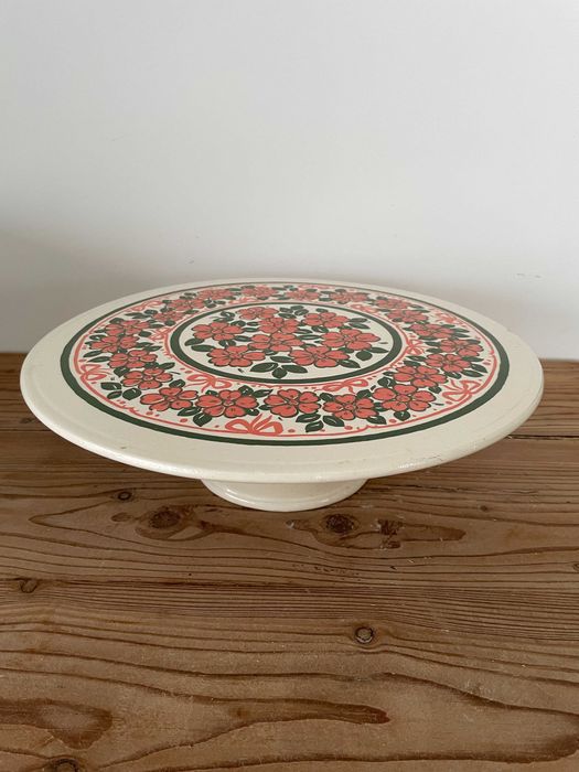 Stara patera na stopce