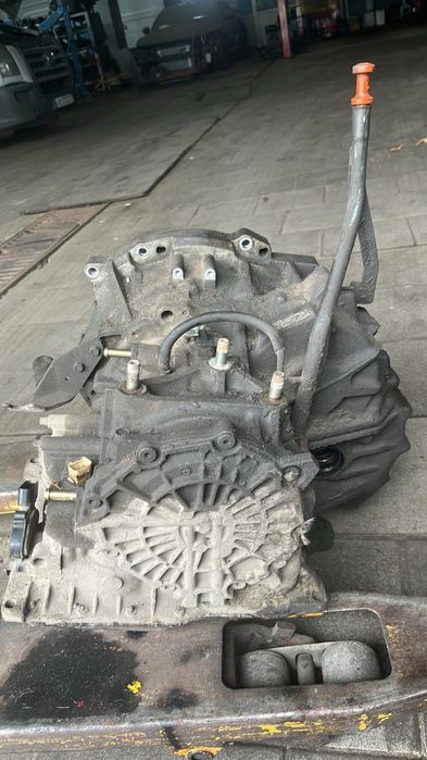Продам АКПП Мазда 6 gg 2002 года, требует ремонта