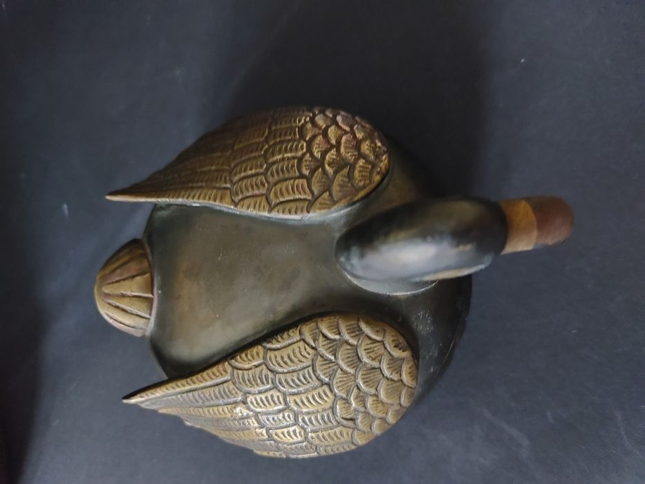 Mosiezna szkatułka kaczka