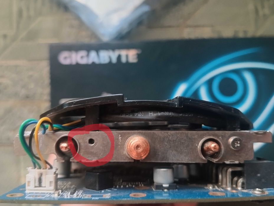Видеокарта GIGABYTE Radeon HD 7970 3GB 384 bit GDDR5