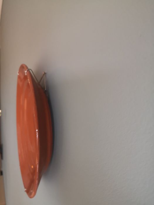 16 Clay Plates + Wall Mount433382346331924481