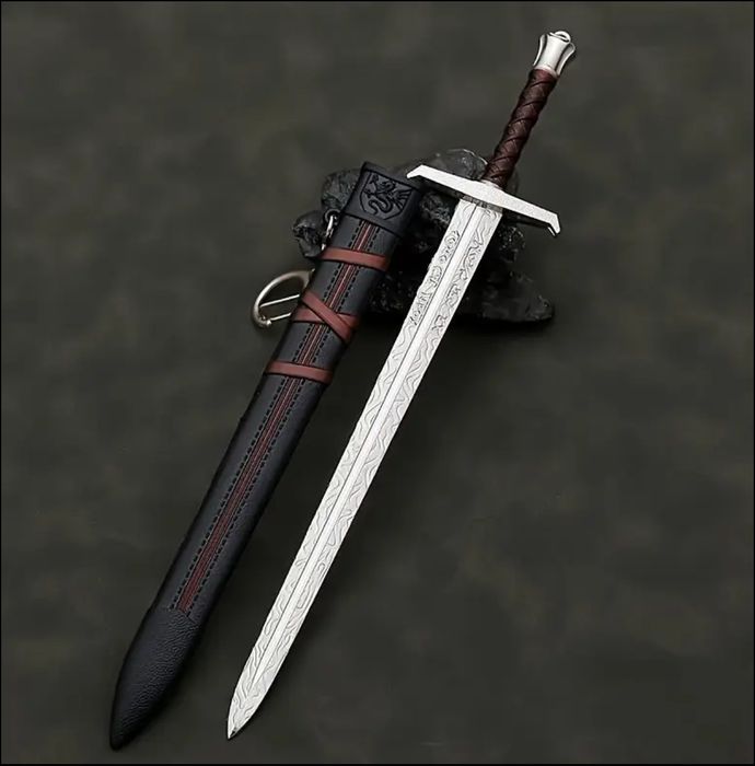 Меч сувенір довжиною 22 см.