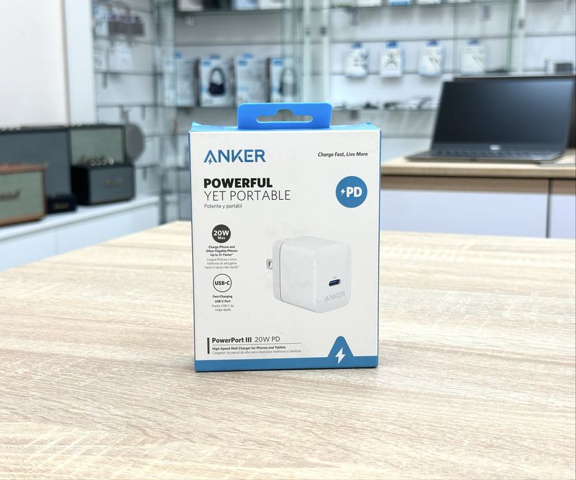 Зарядний пристрій Anker PowerPort III 20W USB-C Powerful Yet Portable