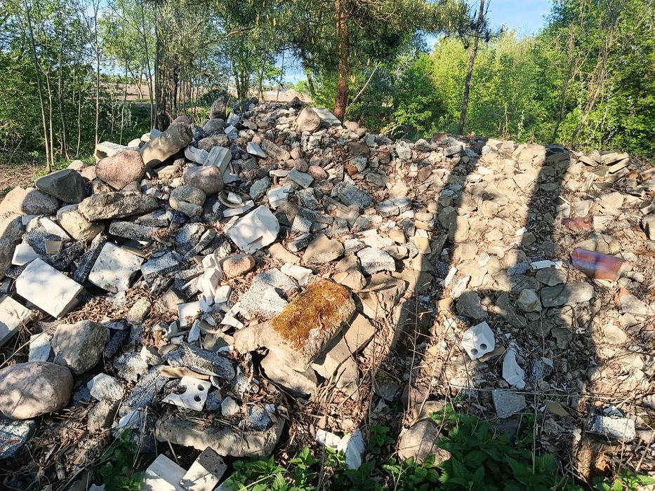Sprzedam gruz na utwardzenie drogi podbudowę