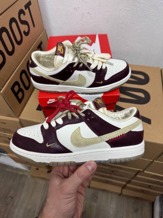 Nike Dunk Low Lx Maroon White жіночі кросівки найк данк бордо