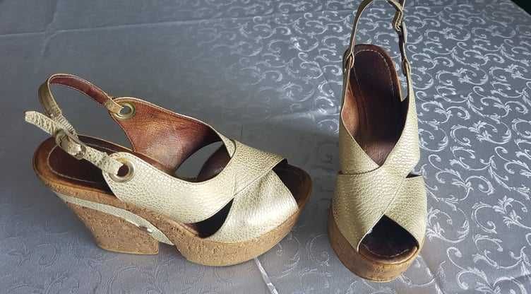 Sandália Cunha Compensada  cor beje