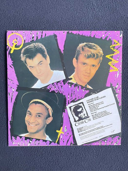 Culture Club – Kissing To Be Clever