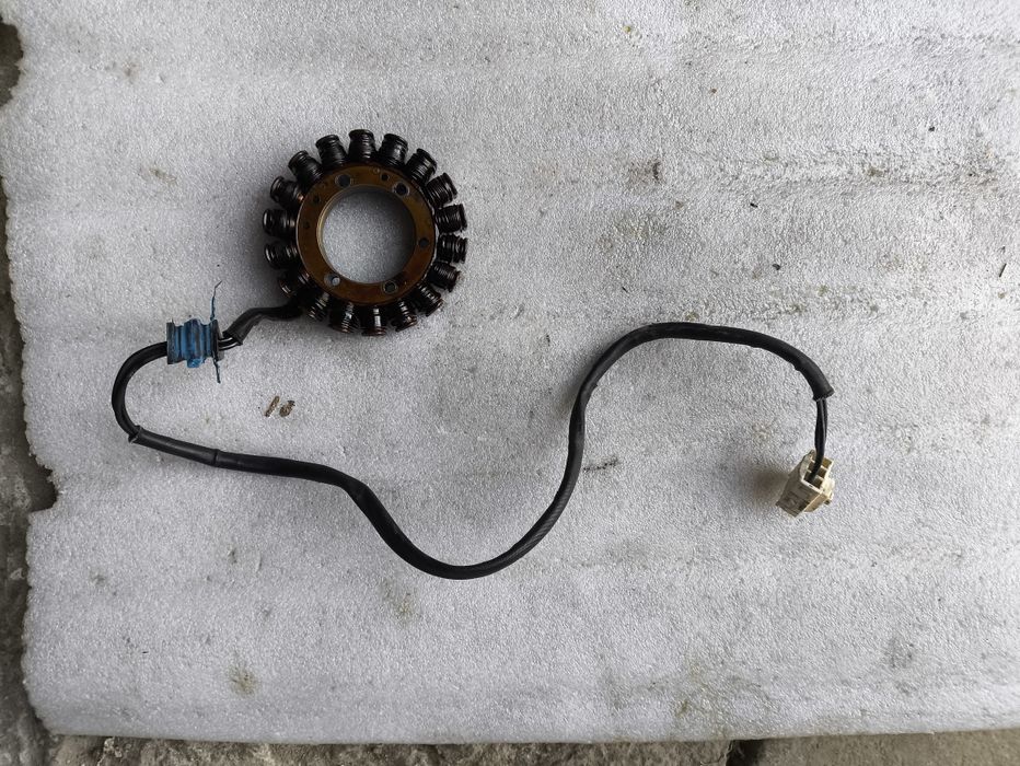 Honda CBR 929 sc44 alternator