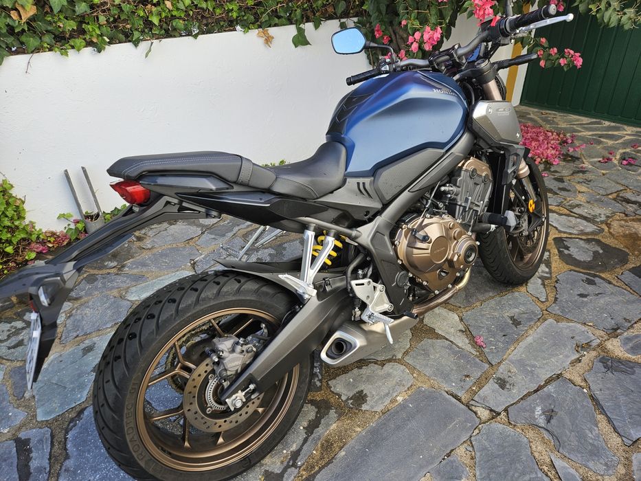 Honda CB 650 R - exelente estado e poucos kms