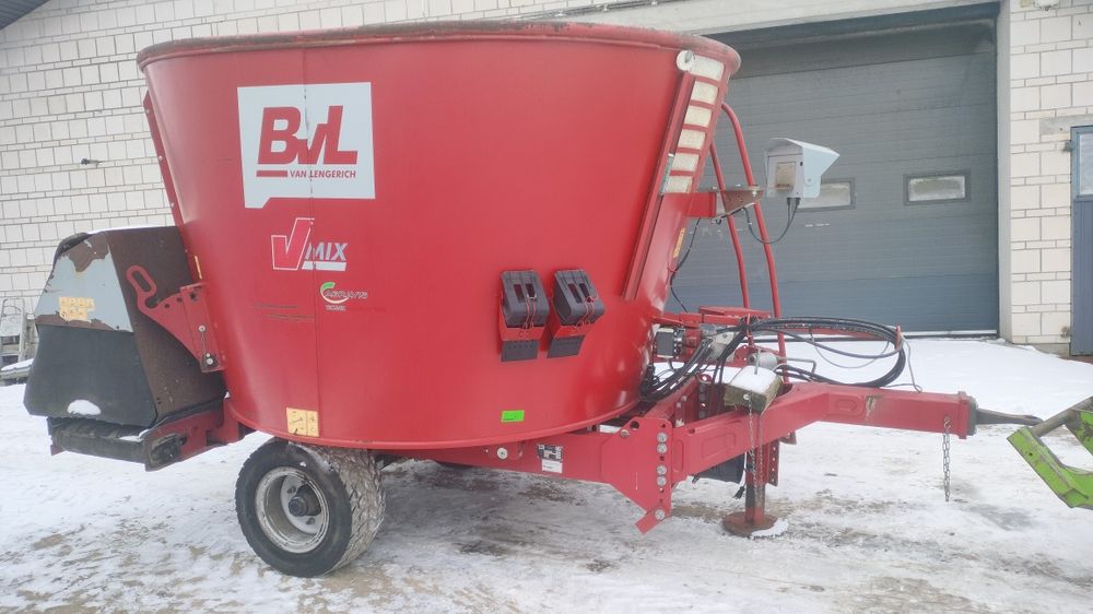 Paszowoz wóz paszowy Strautmann BvL VMix 9