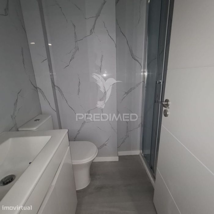 Apartamento T2 Remodelado em Benfica – Lisboa