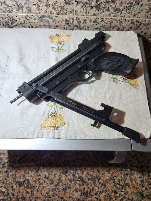 Arma 4.5 de pressão praticamente nova pequena