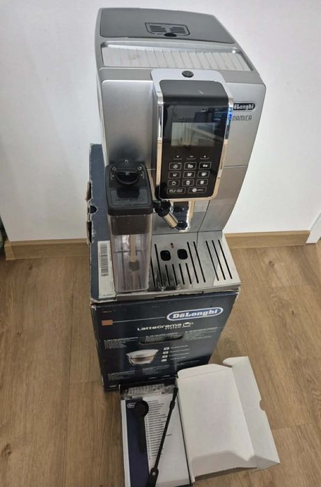 Ekspres De'Longhi Dinamica
