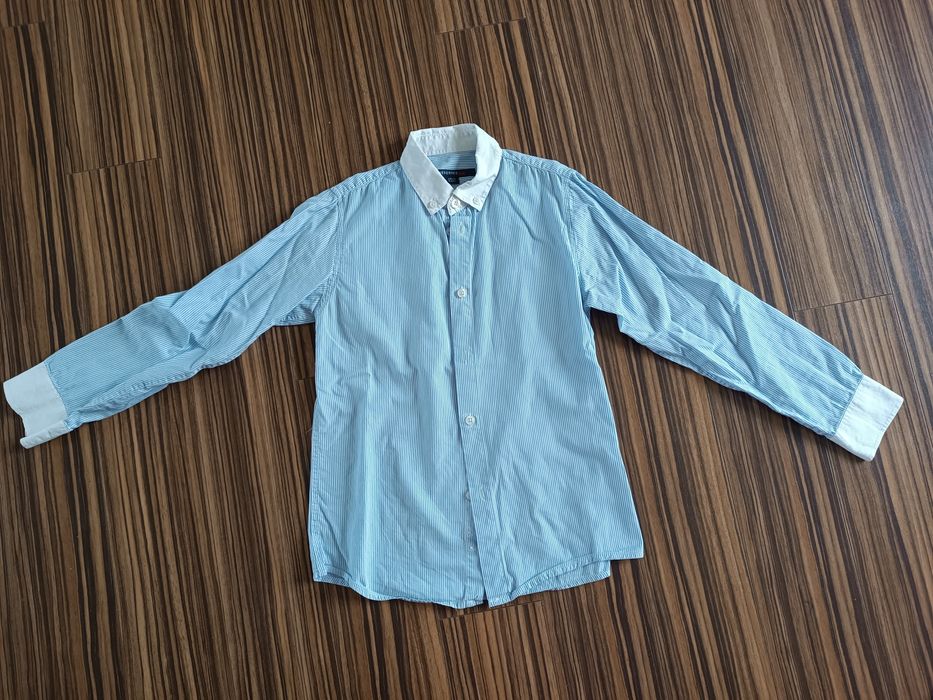 Elegancka koszula z kołnierzykiem Reserved 140