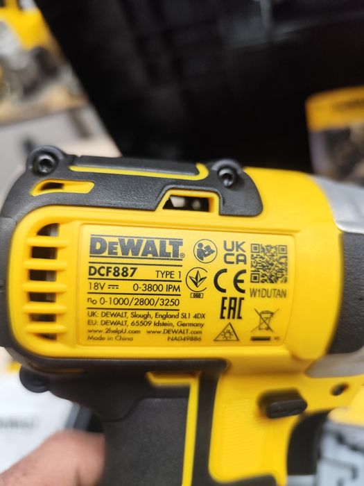 Вживаний DeWalt DCD 791 / DCF 887 безщітковий акумуляторний шуруповерт