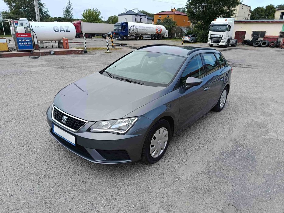 Wynajem Seat Leon 2018 (Kombi) - ekonomiczny i dynamiczny