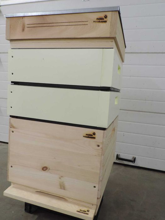 Ul Dadant styrodurowy, kombinowany, pszczoły