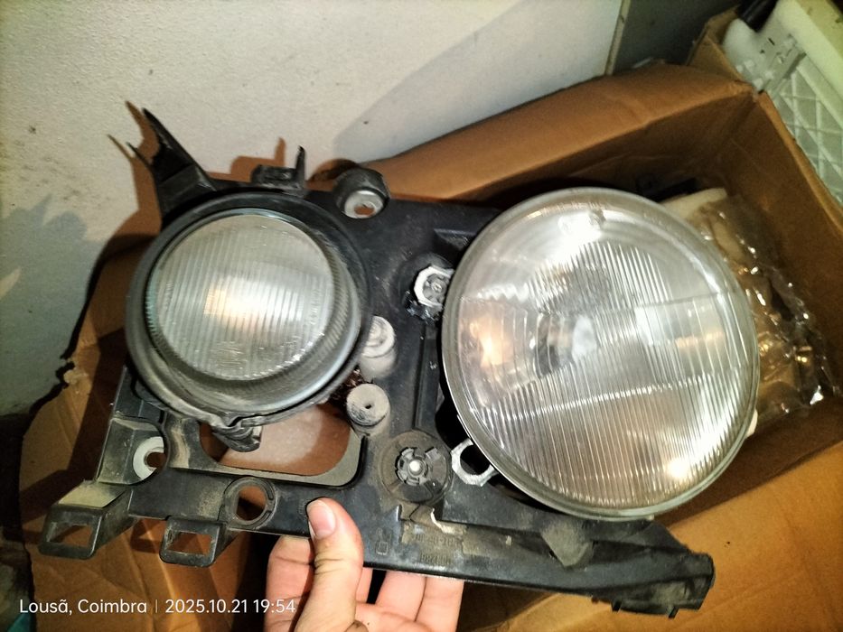 Faróis Terrano 2.7TDI