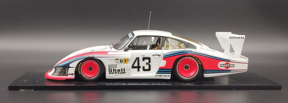 特価 Spark (1/18) ポルシェ 935/78 Moby Dick Porsche 935/78 8th Le
