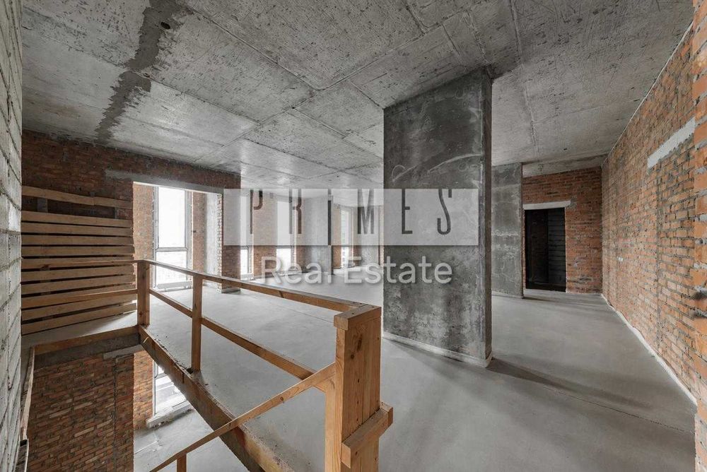 Продаж 4к квартири з паркінгом і коморою, ЖК Chicago, центр, вул. Антоновича, 44
