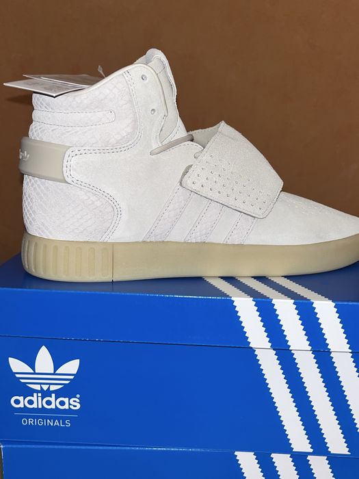 Wyprzedaż sneakersy męskie Adidas Tubular Invader Strap.
