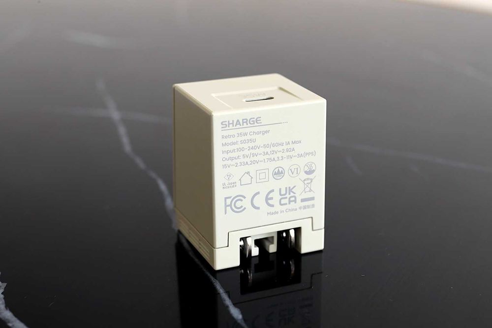 Sharge Retro 35W GaN зарядний пристрій, новий, оригінал