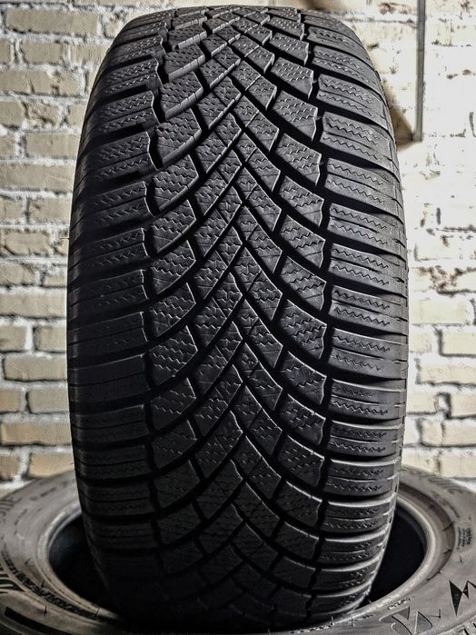 Зимові 205/55r17 Bridgestone | 2022 | 7.5mm | Spain | Преміум шини