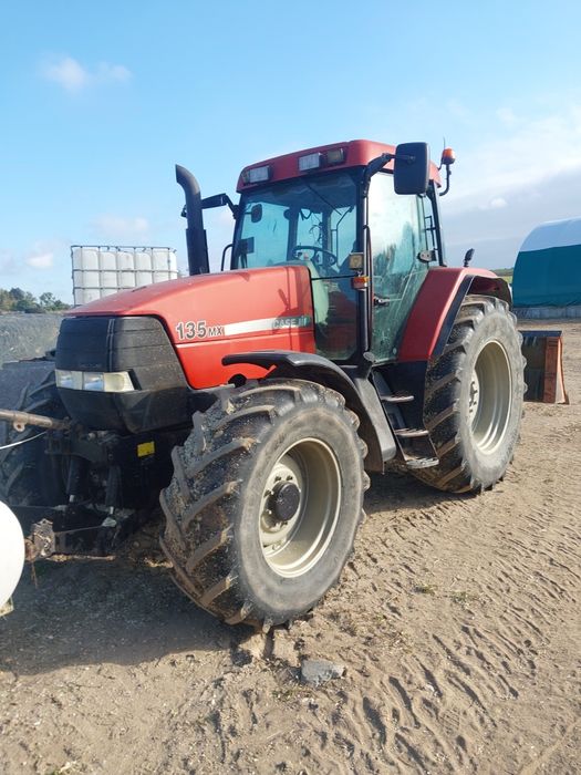 Ciagnik Case mx 135, przedni wom