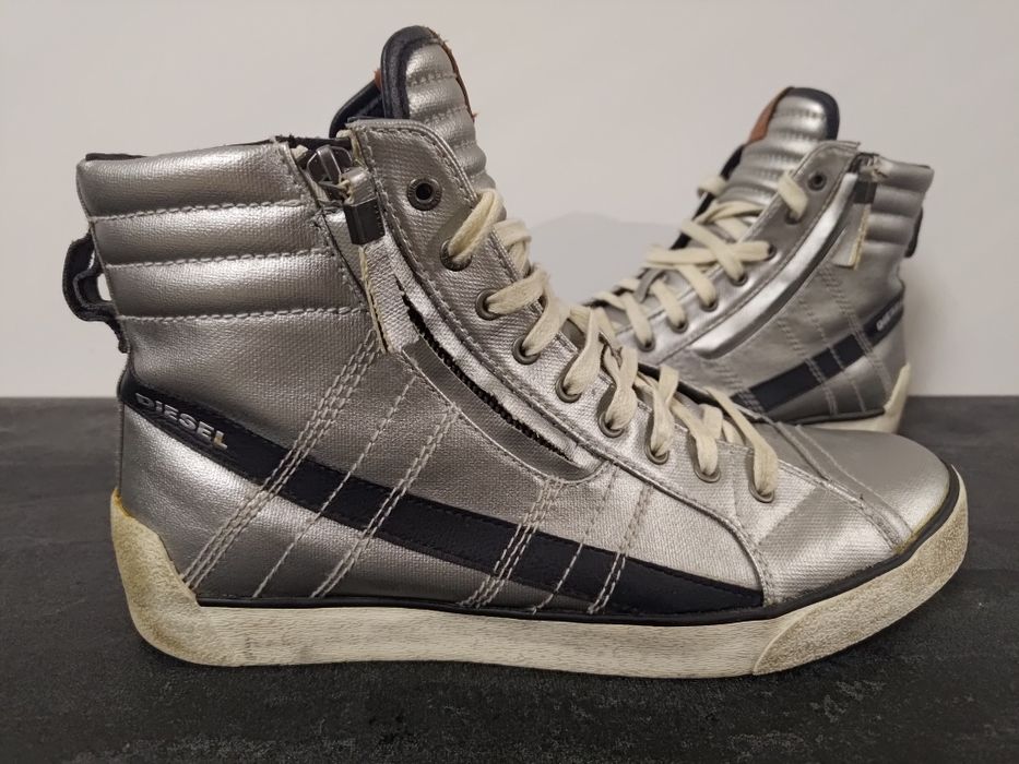 Sneakersy Diesel D-string plus, wysokie trampki, rozmiar 44